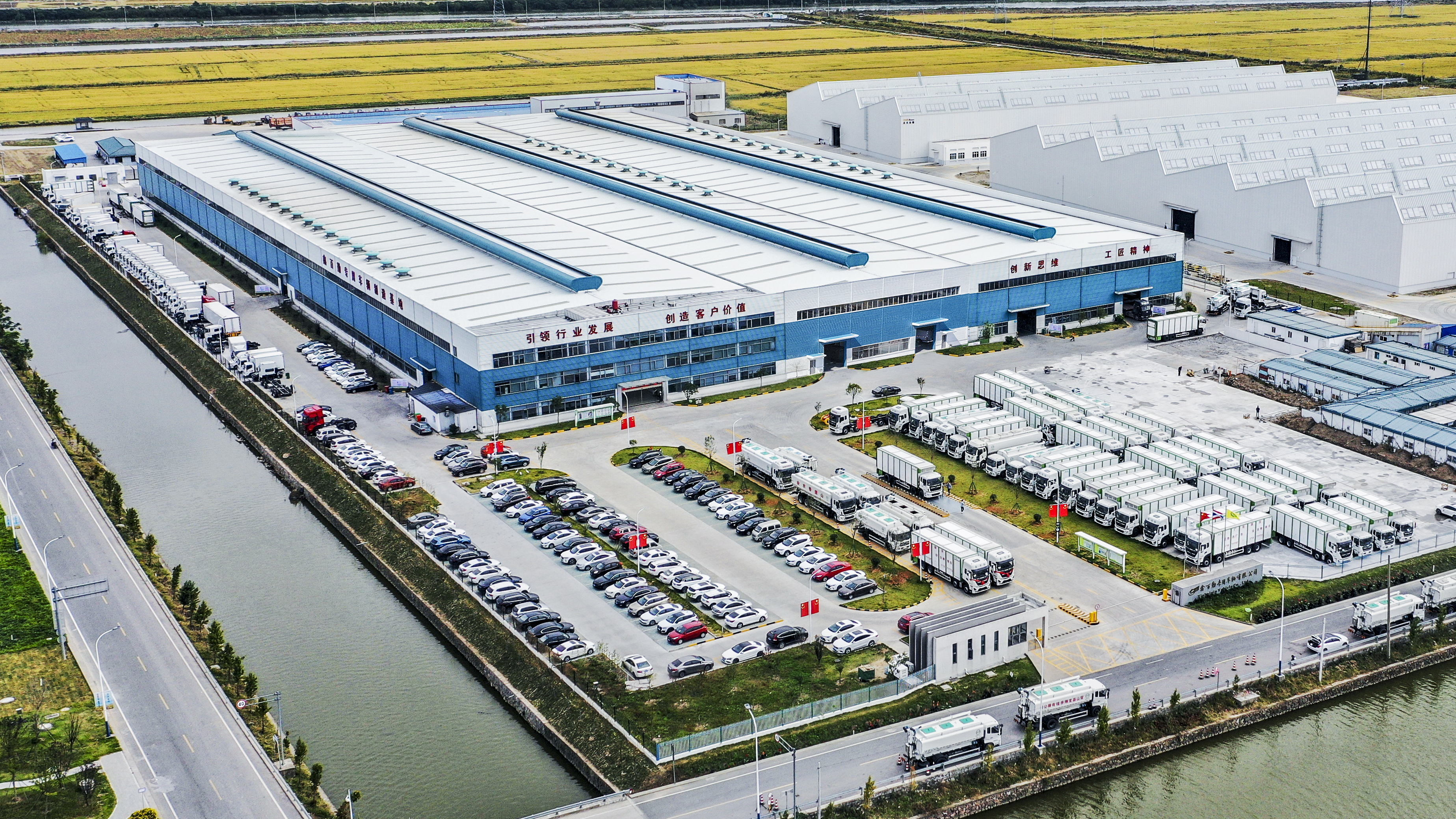 1756089568115157.jpg 鑫百勤最新全景图.jpg