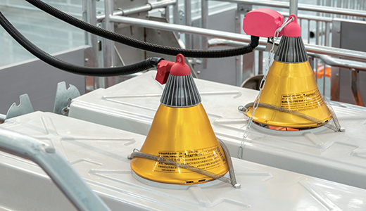 保温灯、电加热板、电地暖